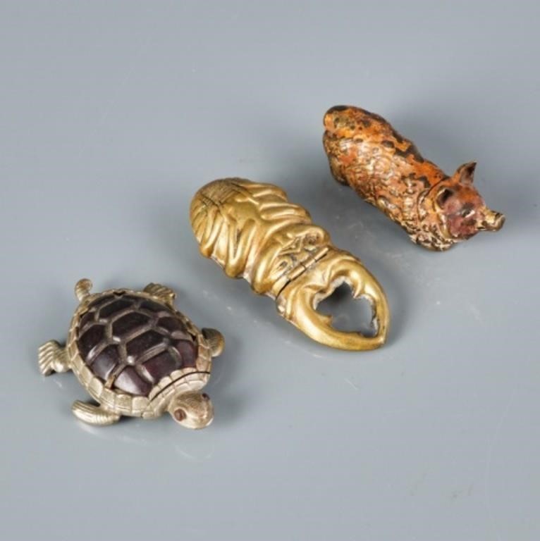 THREE FIGURAL VESTA MATCH