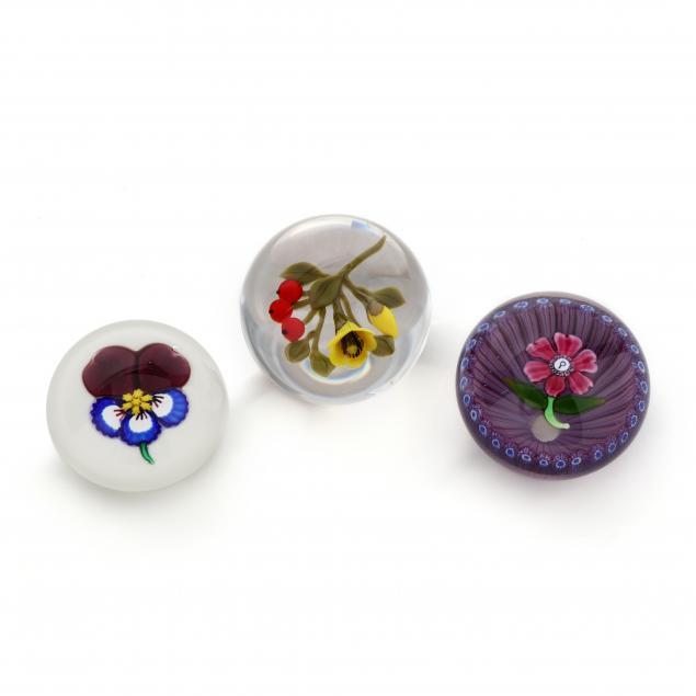 THREE FINE FLORAL GLASS