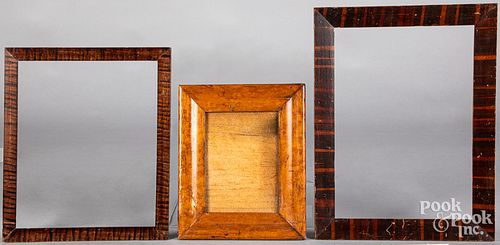 THREE FRAMESThree frames, to