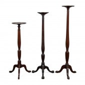 THREE GEORGIAN STYLE MAHOGANY