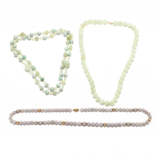 THREE HARDSTONE NECKLACES To