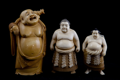 THREE JAPANESE IVORY OKIMONO