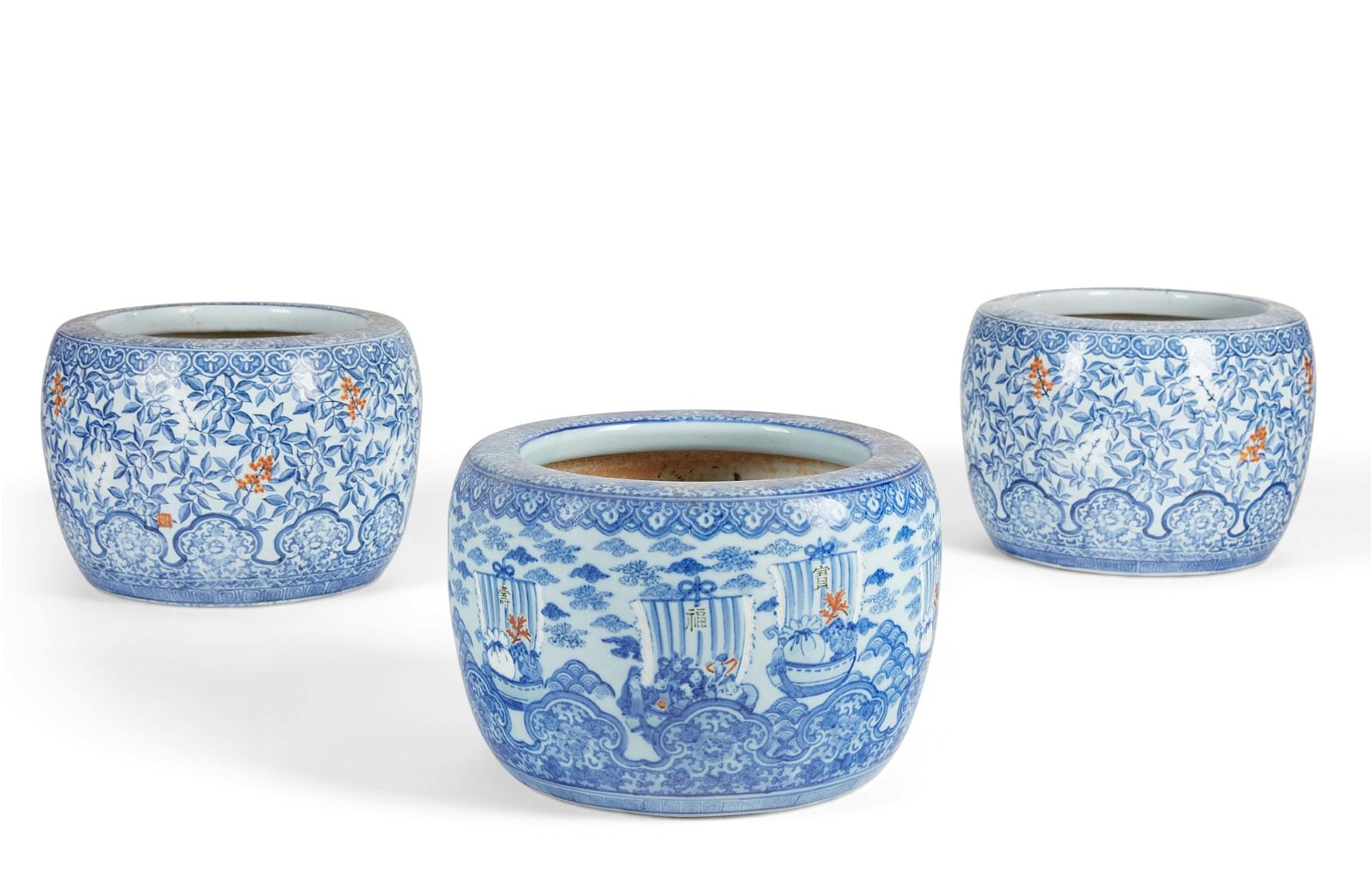 THREE JAPANESE PORCELAIN