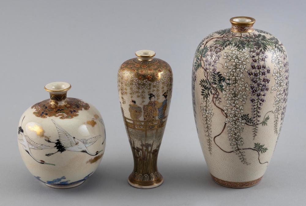 THREE JAPANESE SATSUMA PORCELAIN