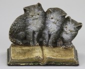 THREE KITTENS ON BOOK Marked B