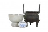 THREE KOREAN OBJECTSthe censer