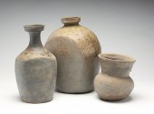 THREE KOREAN POTTERY VESSELS.