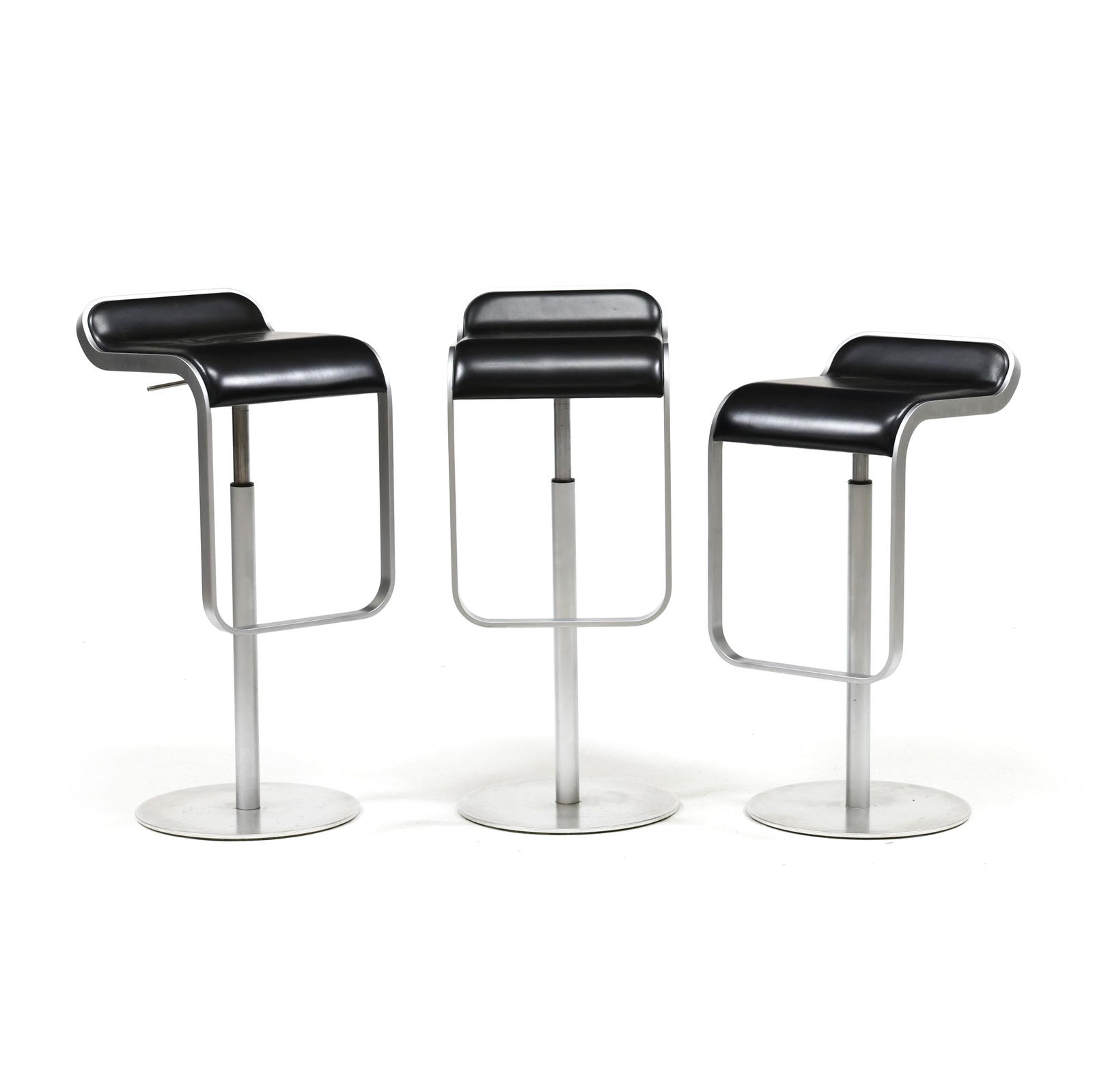 THREE LA PALMA MODERN