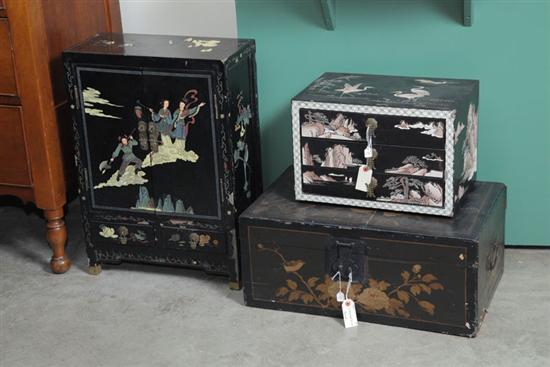 THREE LACQUERED PIECES. Asian  20th