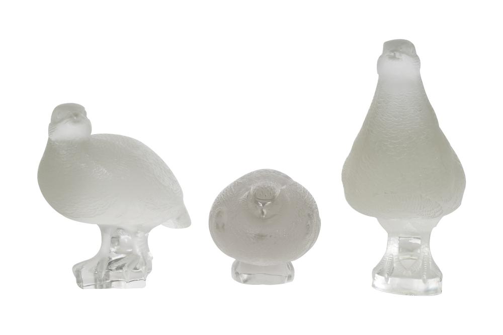 THREE LALIQUE MOLDED GLASS BIRDSthe