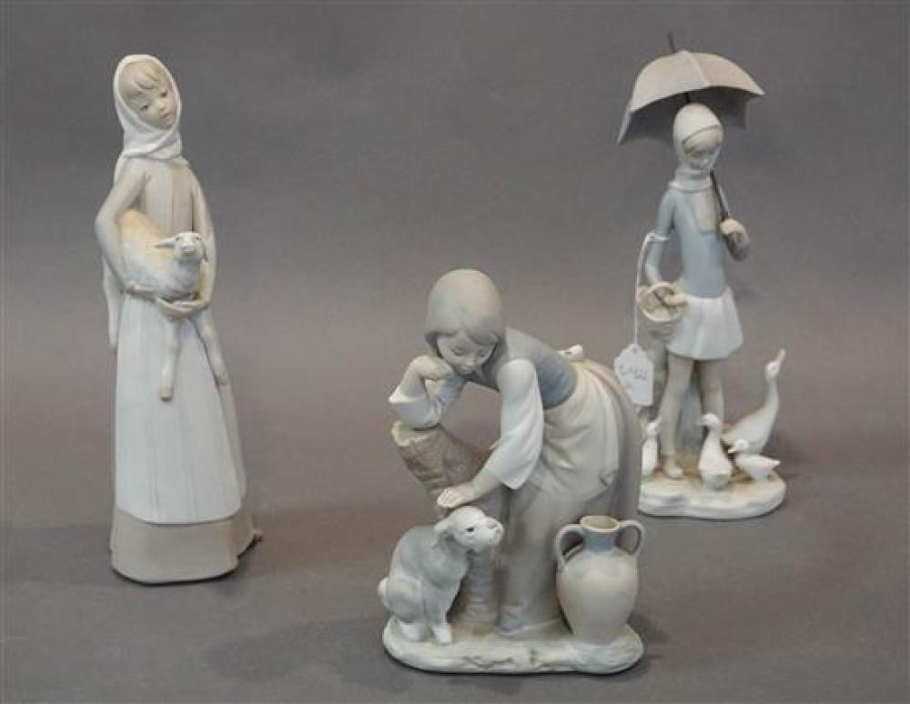 THREE LLADRO PORCELAIN FIGURES OF