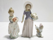 THREE LLADRO PORCELAIN FIGURIN