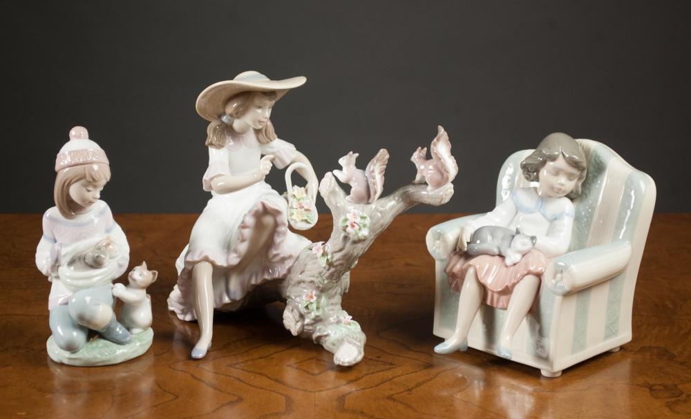 THREE LLADRO PORCELAIN FIGURINES: