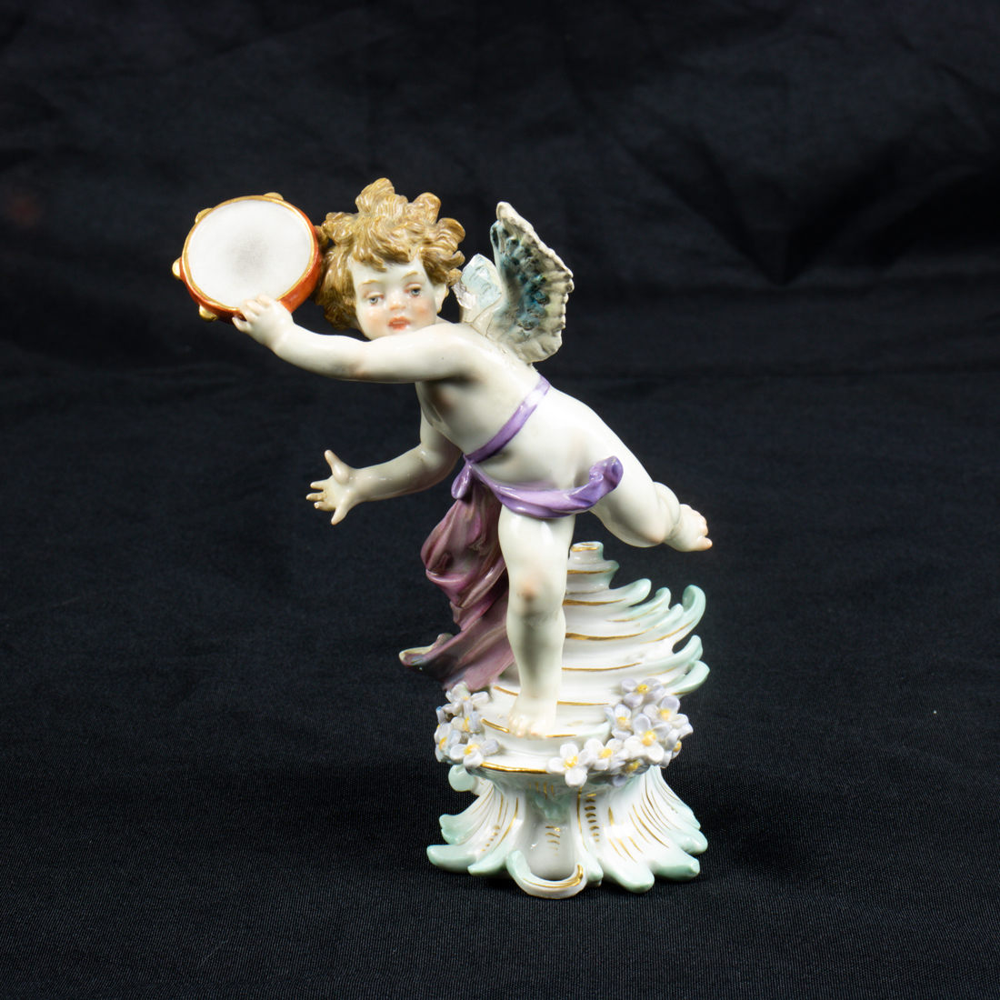 THREE MEISSEN PORCELAIN FIGURES