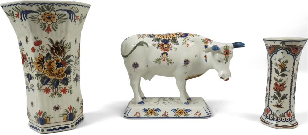 THREE MODERN DELFT PIECESTHREE