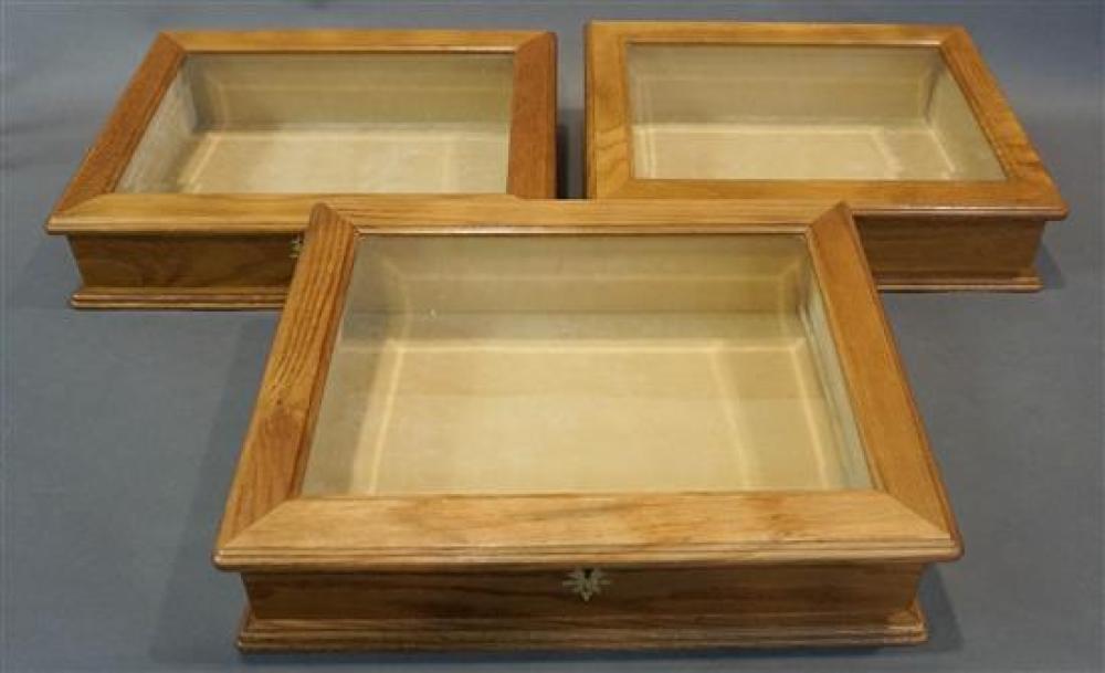 THREE OAK AND CHESTNUT GLAZED