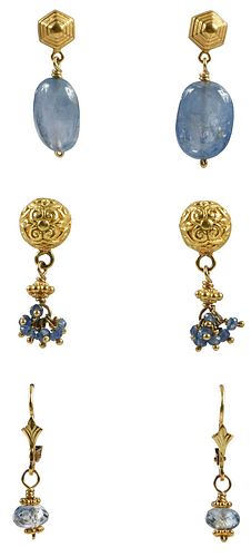 THREE PAIRS 18KT. SAPPHIRE