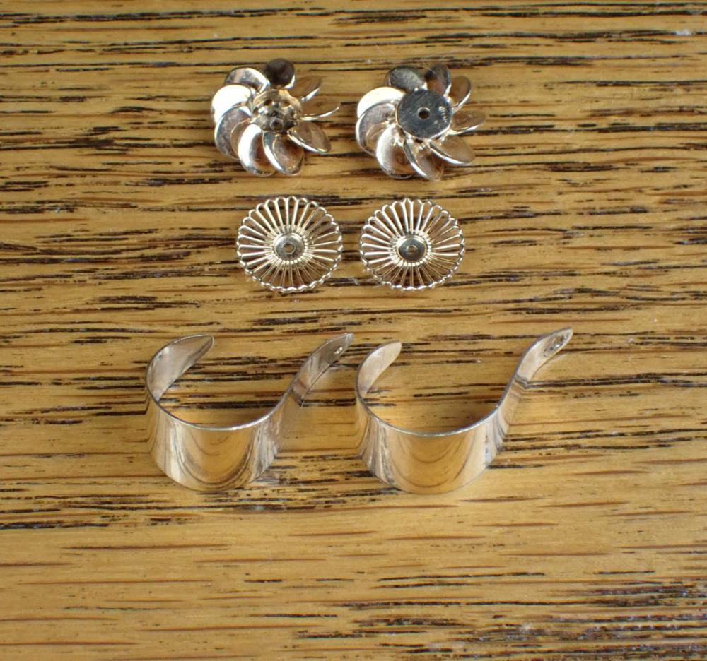 THREE PAIRS OF YELLOW GOLD
