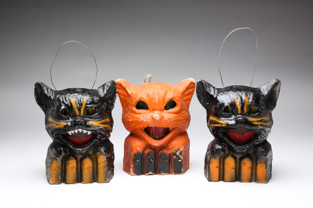 THREE PAPIER MACHE HALLOWEEN CAT