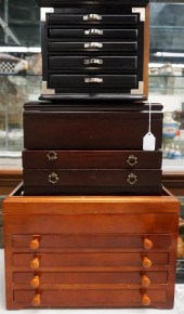 THREE PEN DISPLAY CASESThree P