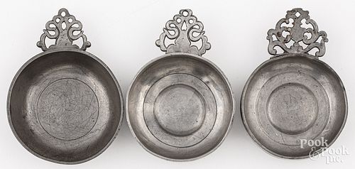 THREE PEWTER PORRINGERS, EARLY 19TH