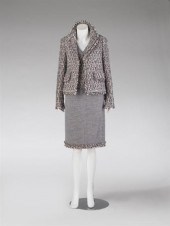 Three-piece Chanel pastel twee