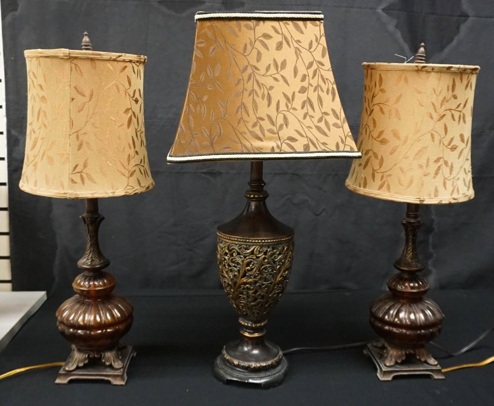 THREE-PIECE GARNITURE OF