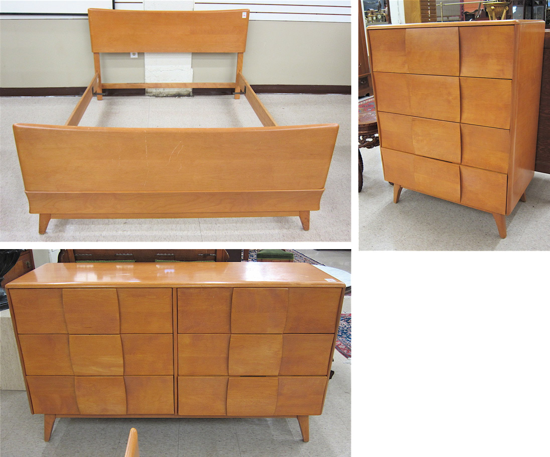 THREE-PIECE MID-CENTURY MODERN