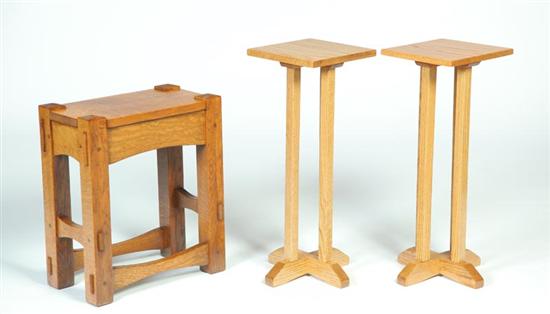 THREE PIECES OF ARTS & CRAFTS-STYLE