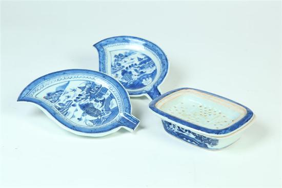 THREE PIECES OF CANTON.  China 