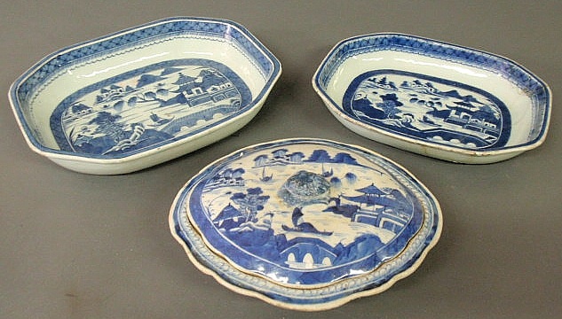 Three pieces of Canton porcelain-
