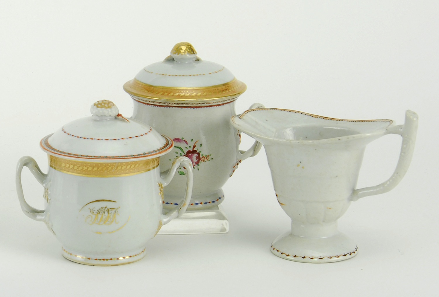 THREE PIECES OF CHINESE EXPORT