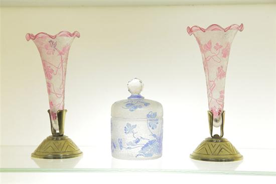THREE PIECES OF VAL ST. LAMBERT ART