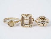 THREE PIECES OF YELLOW GOLD &