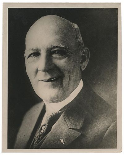 THREE PRESS PHOTOS OF KELLAR USED