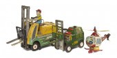 Three Pressed Tin Toys compris