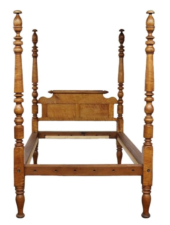 Three-quarter maple rope bed