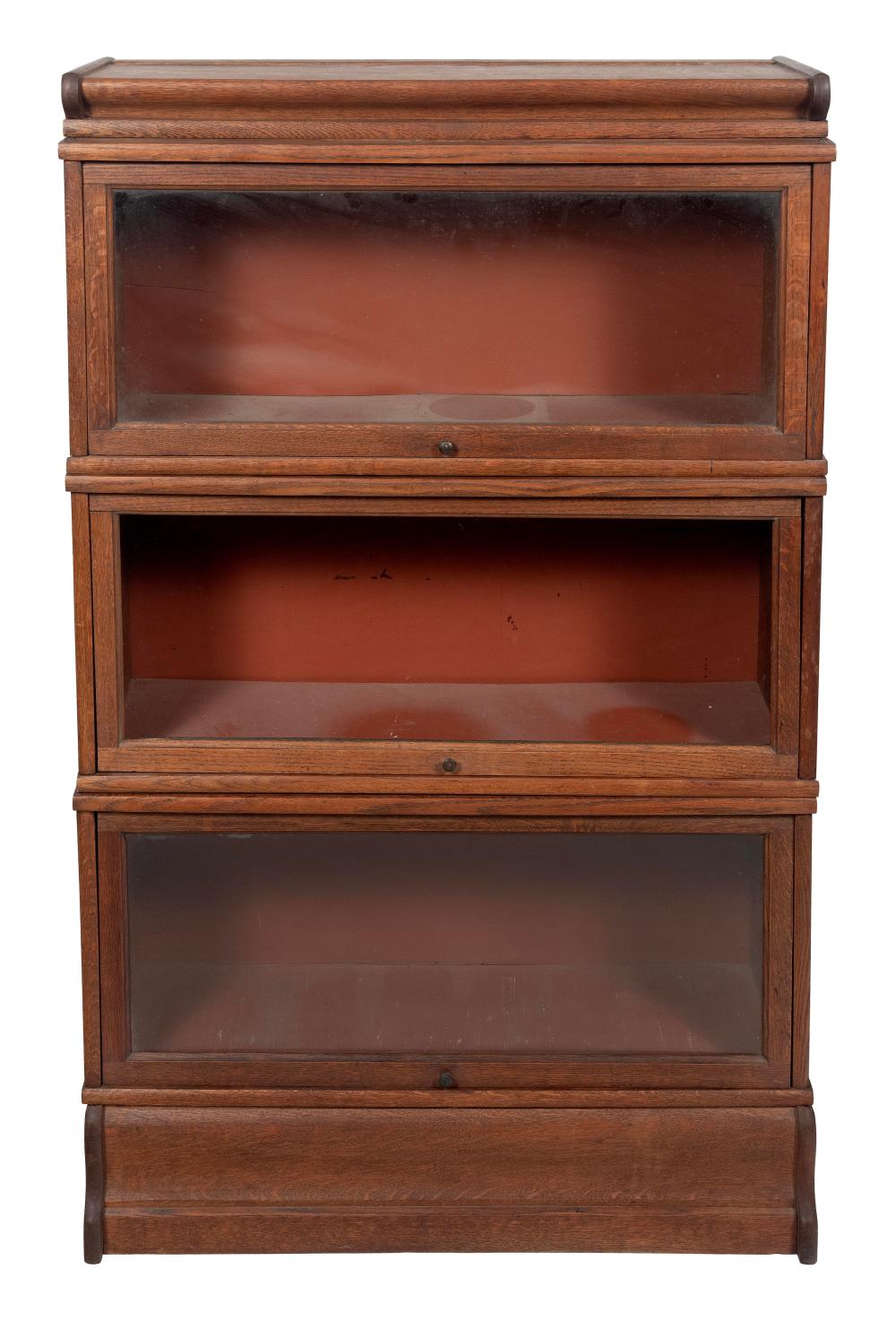 THREE-SECTION BARRISTER'S