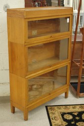 THREE-SECTION STACKING OAK BOO