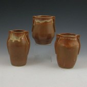 Three Seiz stoneware matte bro