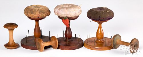 THREE SHAKER SPOOL HOLDER
