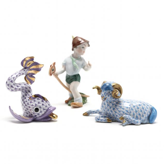 THREE SMALL HEREND PORCELAIN