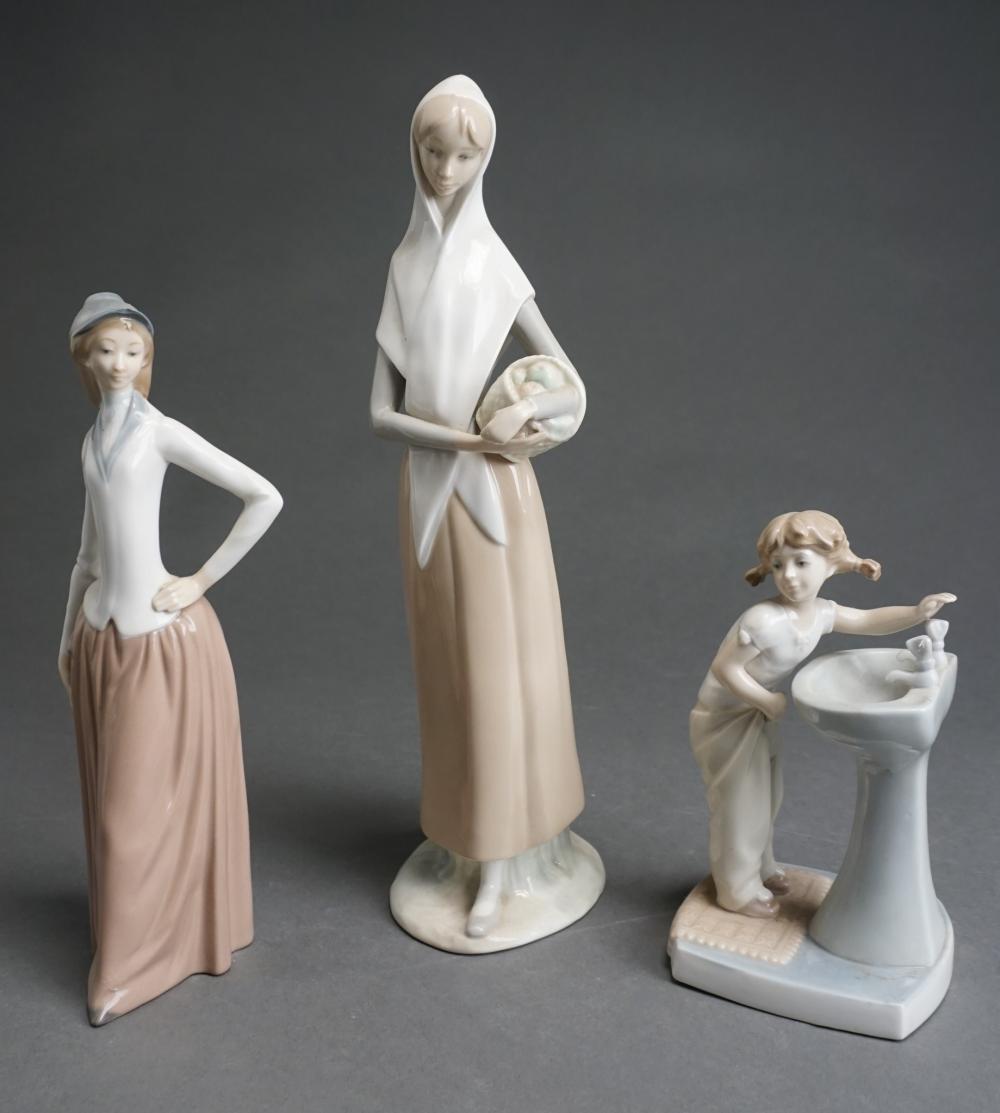 THREE SPANISH PORCELAIN FIGURES,