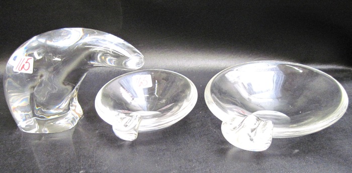 THREE STEUBEN CRYSTAL PIECES: (1)