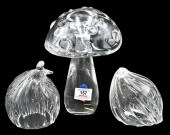 THREE STEUBEN CRYSTAL PIECESTh