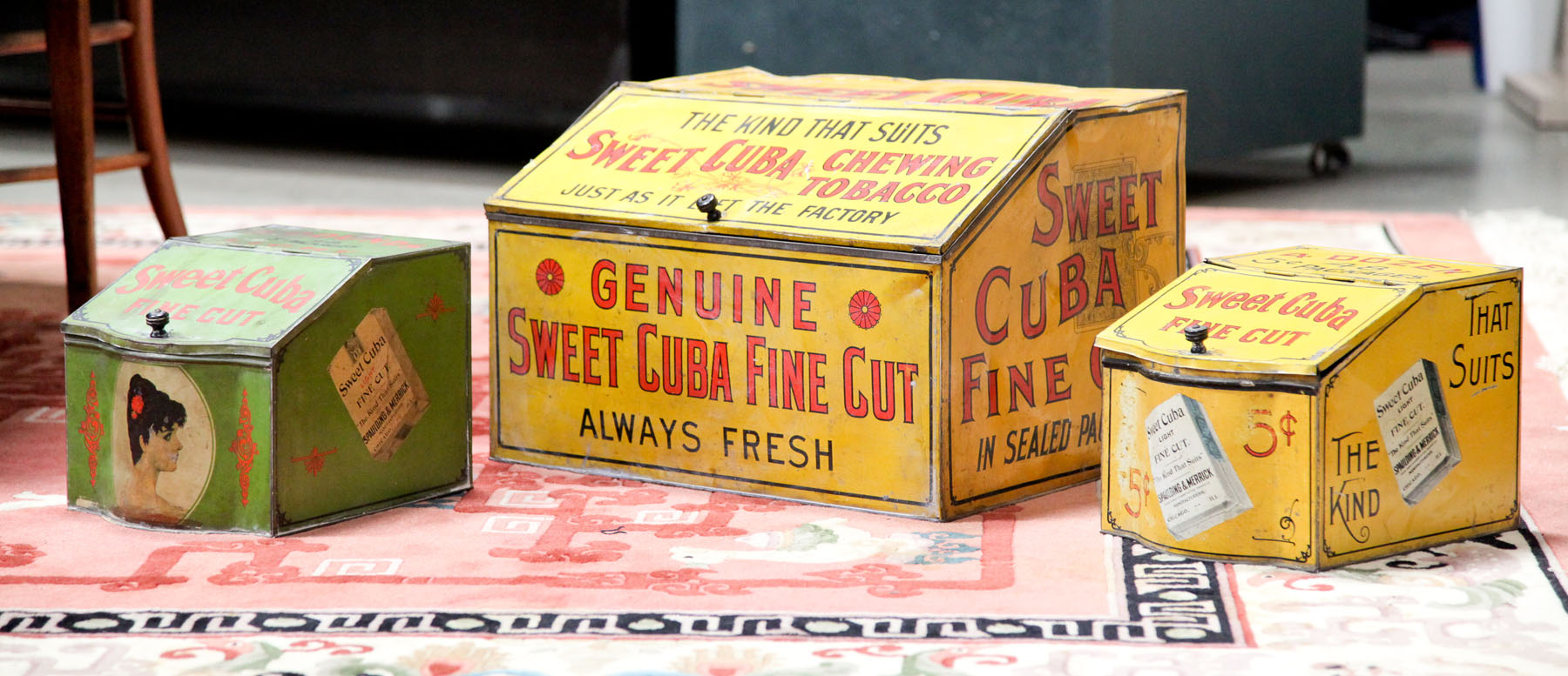 THREE SWEET CUBA TOBACCO DISPLAY
