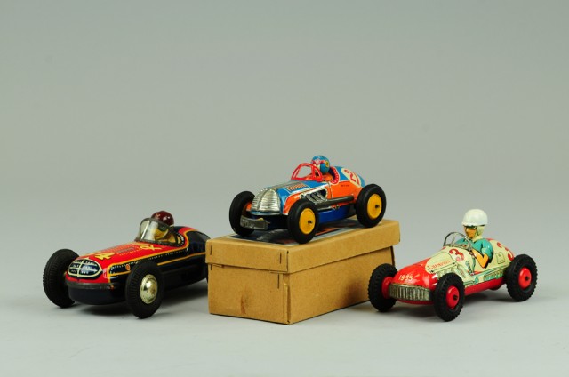 THREE TIN LITHO RACE CARS Japan