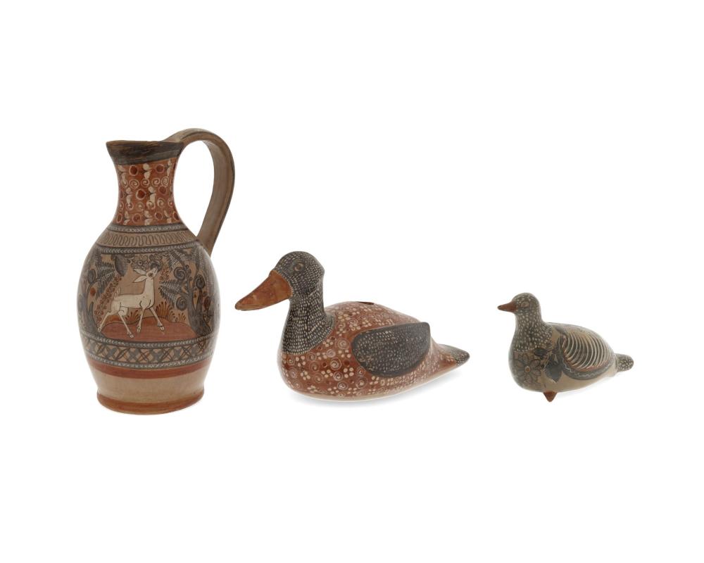 THREE TONALá BRUñIDO POTTERY ITEMS,