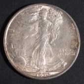Three United States walking Li