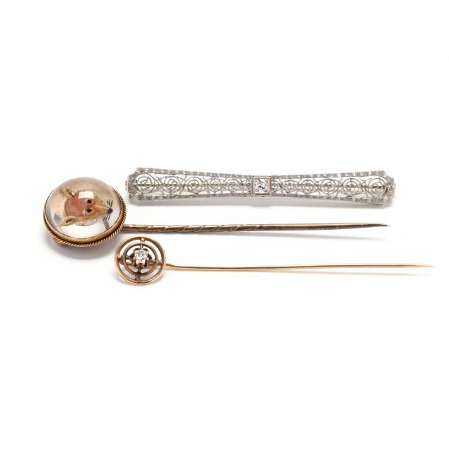 THREE VINTAGE JEWELRY ITEMS To